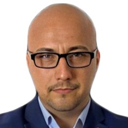 我市“95后”科幻文学新星举办签名售书活动