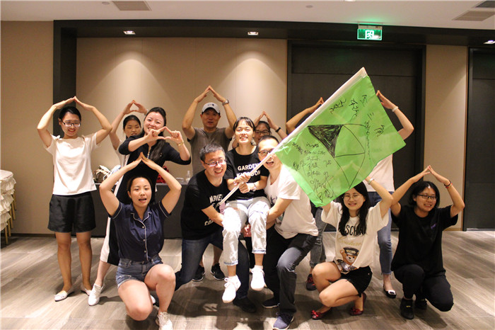 朱会东到重点企业走访慰问