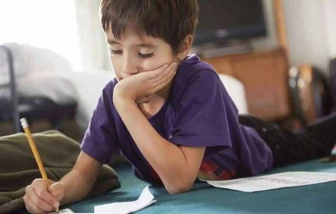 丰田汽车(TM.US)下调财年盈利预期,预计损失1.4万亿日元