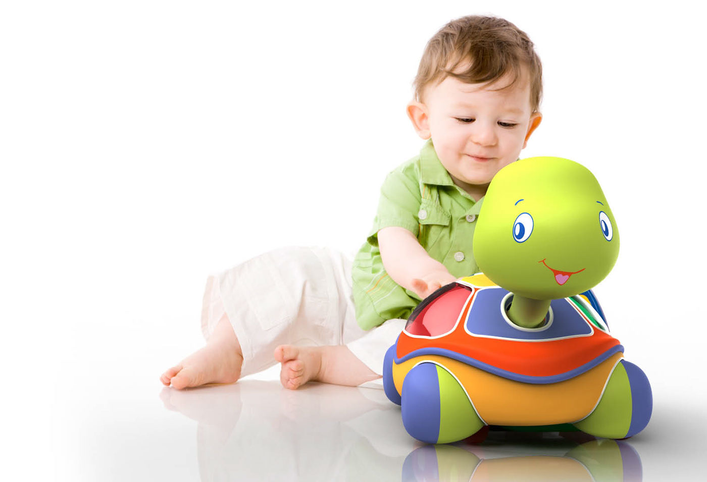 英特尔新CEO高举财务纪律,技术复兴之路艰难