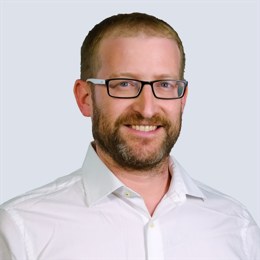 “点亮童心”公益助学关爱孤独症儿童