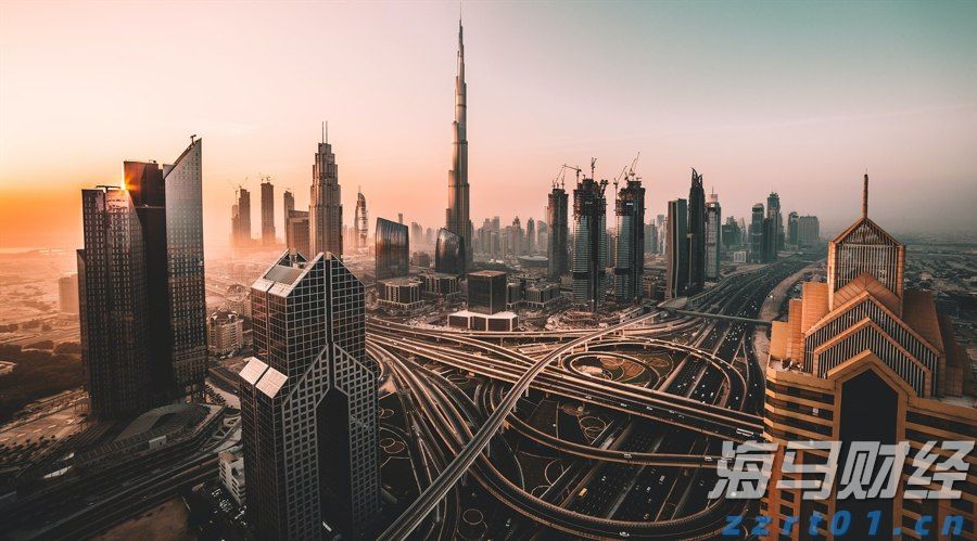 A股午评 | 三大指数小幅下跌 医药股持续强劲 光伏、物流等板块表现活跃