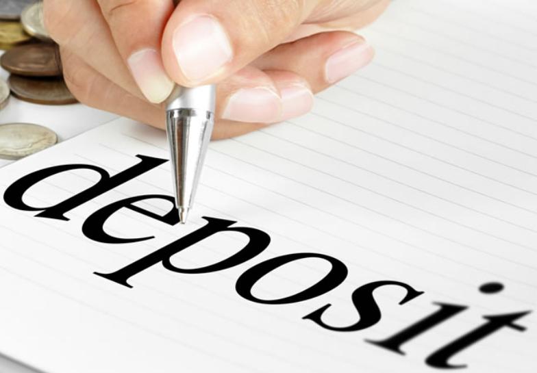 关税风险与市场淡季来临 华尔街对美股的谨慎态度加剧