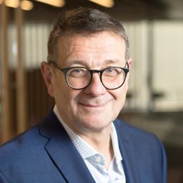 降息风暴未平，稳定币战火又起：特朗普与美联储冲突恐升级