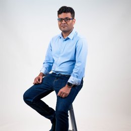 中金维持腾讯控股(00700)跑赢行业评级，上调目标价至700港元